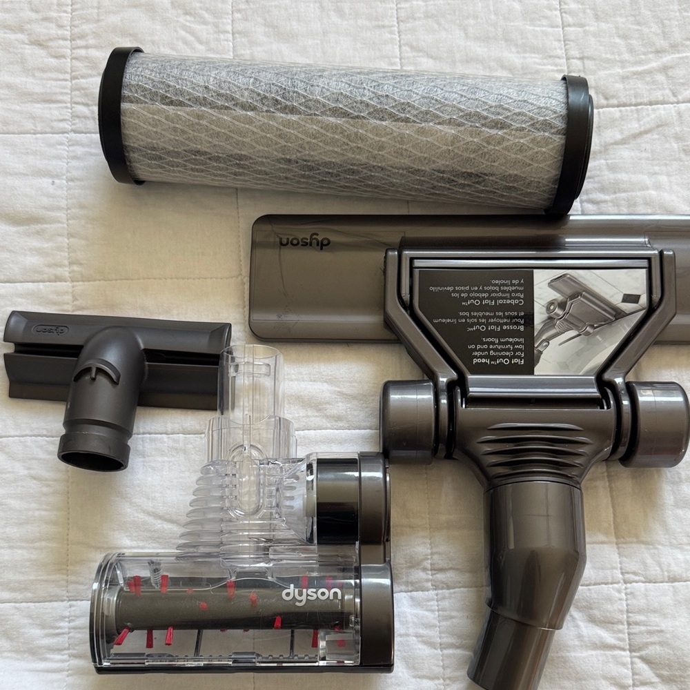 Dyson Vacuum Tool Kit in Gray and Black